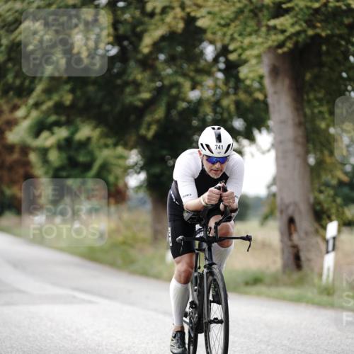 30.08.2026 - Elbe Triathlon Hamburg Michael Burmester http://msf.ph/oto/10070623 30.08.2026 09:57:03 Radfahren 604, 612, 613, 720, 726, 741, 932 meine-sportfotos.de