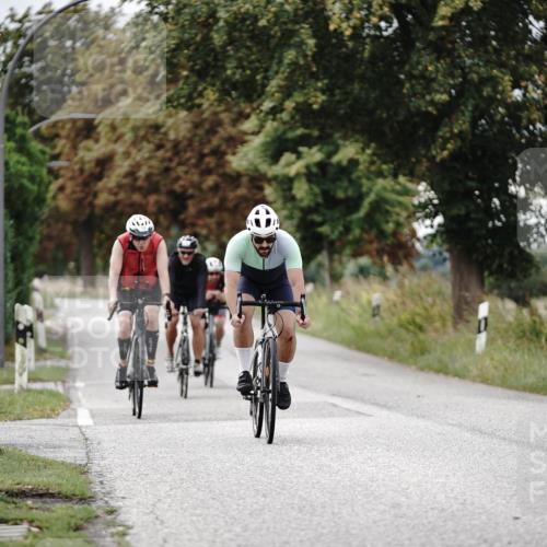 30.08.2026 - Elbe Triathlon Hamburg Michael Burmester http://msf.ph/oto/10070628 30.08.2026 09:57:05 Radfahren 480, 612, 613, 689, 720, 726, 741, 932 meine-sportfotos.de