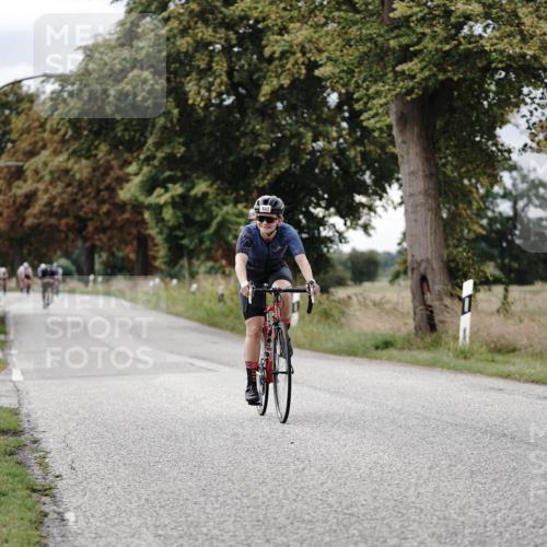 30.08.2026 - Elbe Triathlon Hamburg Michael Burmester http://msf.ph/oto/10070635 30.08.2026 09:57:14 Radfahren 480, 665, 678, 689, 943 meine-sportfotos.de