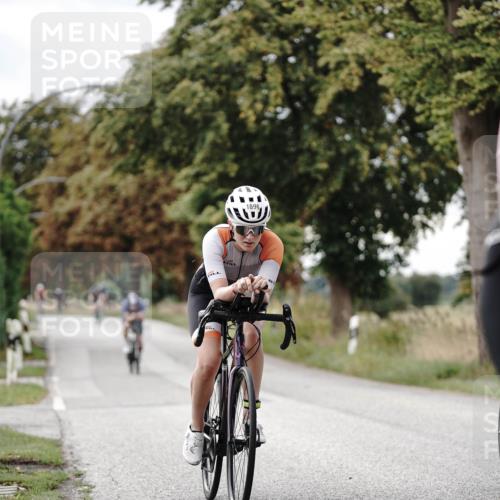 30.08.2026 - Elbe Triathlon Hamburg Michael Burmester http://msf.ph/oto/10070661 30.08.2026 09:57:26 Radfahren 261, 658, 698, 747, 810, 887, 1896 meine-sportfotos.de