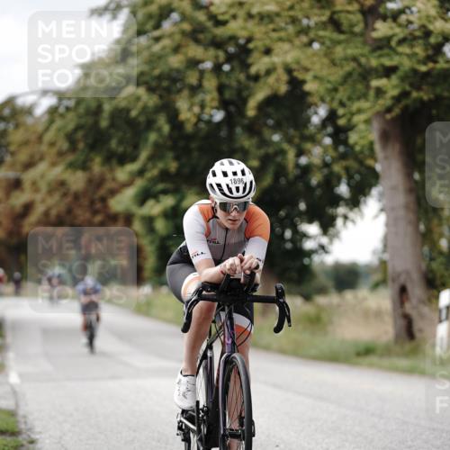 30.08.2026 - Elbe Triathlon Hamburg Michael Burmester http://msf.ph/oto/10070664 30.08.2026 09:57:26 Radfahren 261, 658, 698, 747, 810, 887, 1896 meine-sportfotos.de