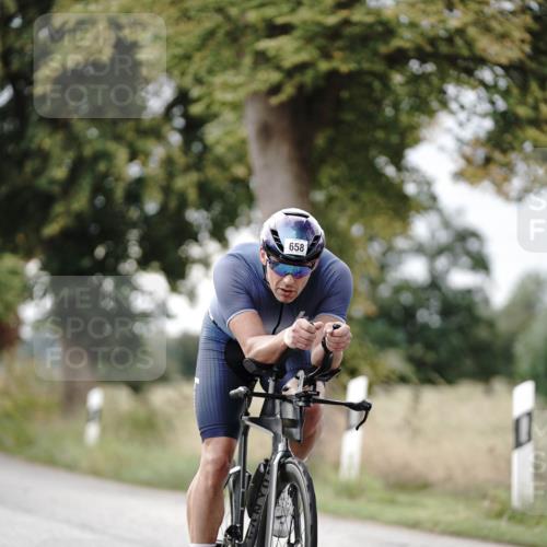 30.08.2026 - Elbe Triathlon Hamburg Michael Burmester http://msf.ph/oto/10070670 30.08.2026 09:57:29 Radfahren 413, 658, 768, 1896 meine-sportfotos.de