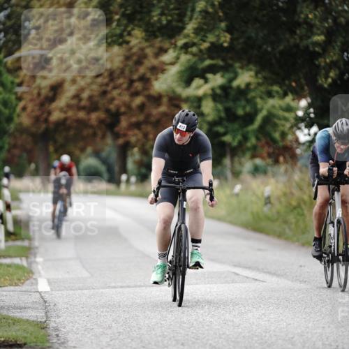 30.08.2026 - Elbe Triathlon Hamburg Michael Burmester http://msf.ph/oto/10070675 30.08.2026 09:57:34 Radfahren 413, 737, 768, 976 meine-sportfotos.de