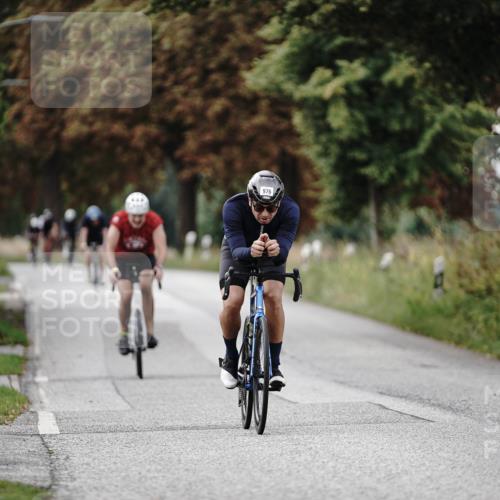 30.08.2026 - Elbe Triathlon Hamburg Michael Burmester http://msf.ph/oto/10070681 30.08.2026 09:57:37 Radfahren 413, 734, 737, 768, 976 meine-sportfotos.de
