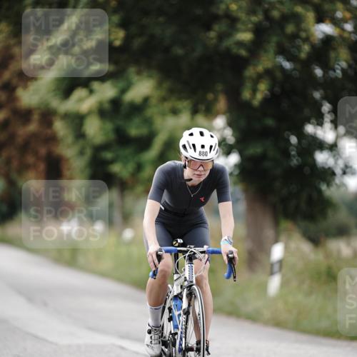 30.08.2026 - Elbe Triathlon Hamburg Michael Burmester http://msf.ph/oto/10070722 30.08.2026 09:58:02 Radfahren 423, 611, 838, 880, 944 meine-sportfotos.de