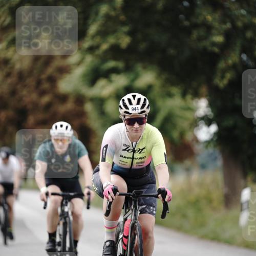 30.08.2026 - Elbe Triathlon Hamburg Michael Burmester http://msf.ph/oto/10070740 30.08.2026 09:58:08 Radfahren 403, 423, 590, 785, 897, 944 meine-sportfotos.de
