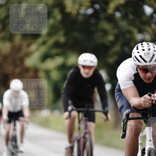 30.08.2026 - Elbe Triathlon Hamburg Michael Burmester http://msf.ph/oto/10070797 30.08.2026 09:58:38 Radfahren 417, 464, 503, 513, 526, 656, 779, 950 meine-sportfotos.de