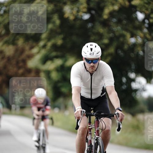 30.08.2026 - Elbe Triathlon Hamburg Michael Burmester http://msf.ph/oto/10070802 30.08.2026 09:58:39 Radfahren 417, 464, 503, 513, 526, 656, 746, 779, 950 meine-sportfotos.de