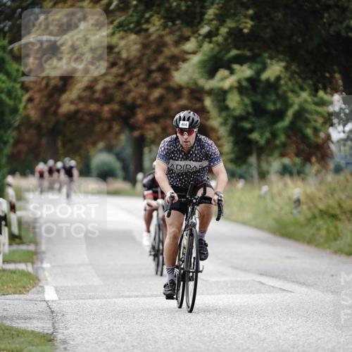 30.08.2026 - Elbe Triathlon Hamburg Michael Burmester http://msf.ph/oto/10070815 30.08.2026 09:58:44 Radfahren 464, 513, 746, 950 meine-sportfotos.de