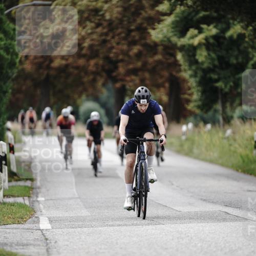 30.08.2026 - Elbe Triathlon Hamburg Michael Burmester http://msf.ph/oto/10070829 30.08.2026 09:58:51 Radfahren 540, 752, 799, 919, 954 meine-sportfotos.de