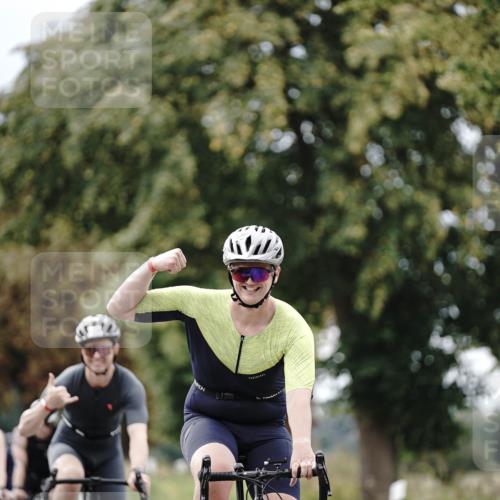 30.08.2026 - Elbe Triathlon Hamburg Michael Burmester http://msf.ph/oto/10070874 30.08.2026 09:59:08 Radfahren 299, 472, 491, 495, 579, 580, 647, 718, 802 meine-sportfotos.de