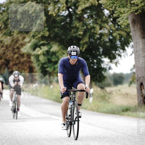 30.08.2026 - Elbe Triathlon Hamburg Michael Burmester http://msf.ph/oto/10070883 30.08.2026 09:59:11 Radfahren 472, 491, 495, 579, 580, 647, 802, 934 meine-sportfotos.de