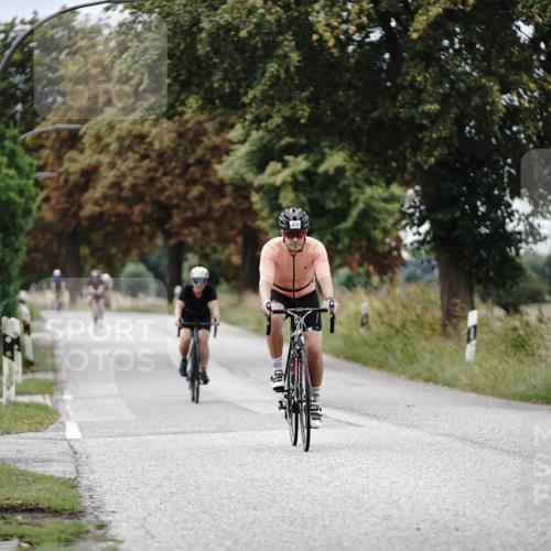 30.08.2026 - Elbe Triathlon Hamburg Michael Burmester http://msf.ph/oto/10070891 30.08.2026 09:59:14 Radfahren 452, 472, 495, 647, 934 meine-sportfotos.de