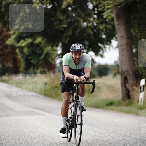 30.08.2026 - Elbe Triathlon Hamburg Michael Burmester http://msf.ph/oto/10070929 30.08.2026 09:59:36 Radfahren 331, 608, 624, 655, 863 meine-sportfotos.de