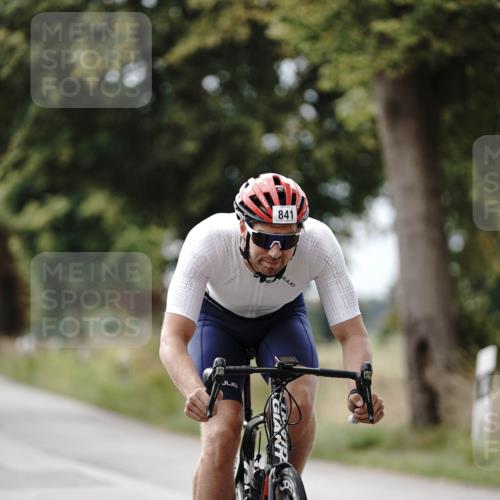 30.08.2026 - Elbe Triathlon Hamburg Michael Burmester http://msf.ph/oto/10070973 30.08.2026 10:00:12 Radfahren 489, 841 meine-sportfotos.de