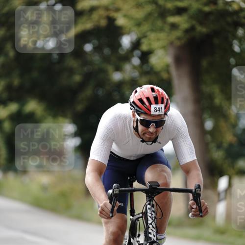 30.08.2026 - Elbe Triathlon Hamburg Michael Burmester http://msf.ph/oto/10070974 30.08.2026 10:00:12 Radfahren 489, 841 meine-sportfotos.de
