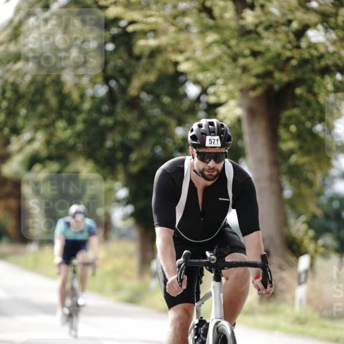 30.08.2026 - Elbe Triathlon Hamburg Michael Burmester http://msf.ph/oto/10070991 30.08.2026 10:00:31 Radfahren 510, 571, 638, 898, 931 meine-sportfotos.de