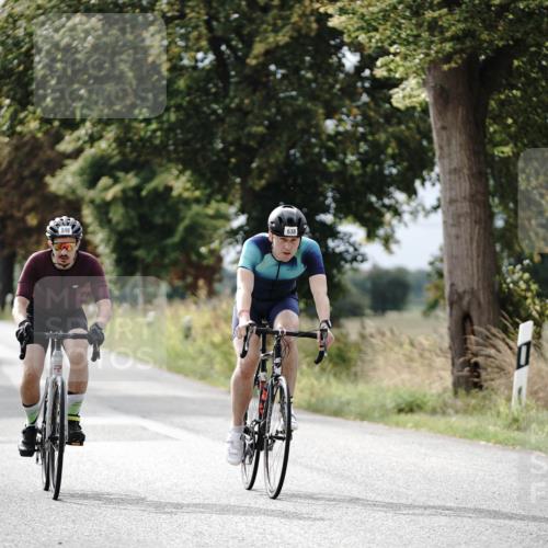 30.08.2026 - Elbe Triathlon Hamburg Michael Burmester http://msf.ph/oto/10070993 30.08.2026 10:00:31 Radfahren 510, 571, 638, 898, 931 meine-sportfotos.de