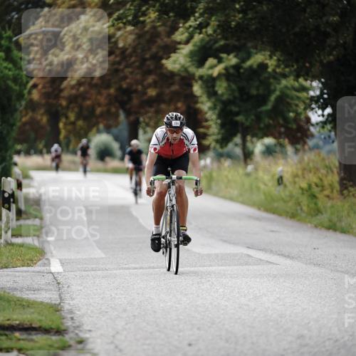 30.08.2026 - Elbe Triathlon Hamburg Michael Burmester http://msf.ph/oto/10071010 30.08.2026 10:00:43 Radfahren 577, 724, 866 meine-sportfotos.de