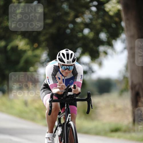 30.08.2026 - Elbe Triathlon Hamburg Michael Burmester http://msf.ph/oto/10071035 30.08.2026 10:00:54 Radfahren 558, 826, 869 meine-sportfotos.de