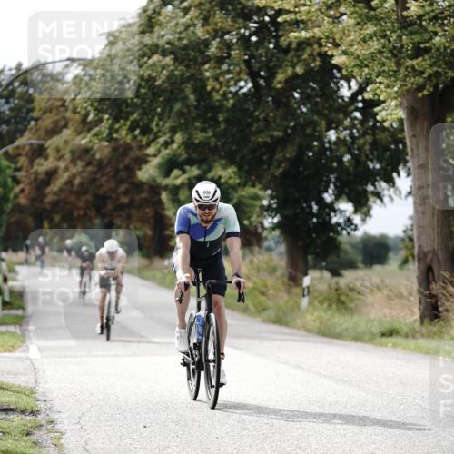 30.08.2026 - Elbe Triathlon Hamburg Michael Burmester http://msf.ph/oto/10071067 30.08.2026 10:01:14 Radfahren 533, 650, 700 meine-sportfotos.de