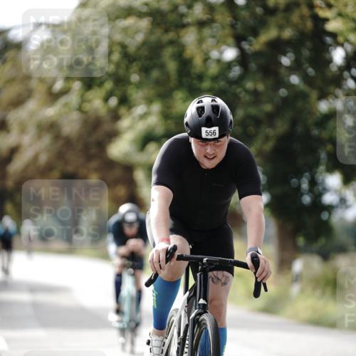 30.08.2026 - Elbe Triathlon Hamburg Michael Burmester http://msf.ph/oto/10071081 30.08.2026 10:01:24 Radfahren 264, 520, 556, 864 meine-sportfotos.de