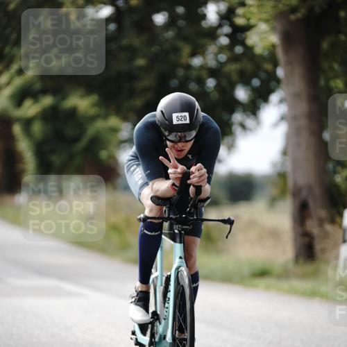 30.08.2026 - Elbe Triathlon Hamburg Michael Burmester http://msf.ph/oto/10071089 30.08.2026 10:01:25 Radfahren 264, 520, 556, 864 meine-sportfotos.de