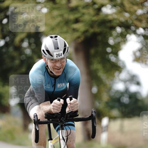 30.08.2026 - Elbe Triathlon Hamburg Michael Burmester http://msf.ph/oto/10071090 30.08.2026 10:01:30 Radfahren 264, 475, 618, 637, 782 meine-sportfotos.de