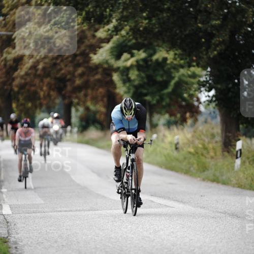 30.08.2026 - Elbe Triathlon Hamburg Michael Burmester http://msf.ph/oto/10071106 30.08.2026 10:01:37 Radfahren 566, 620, 637, 782, 975 meine-sportfotos.de