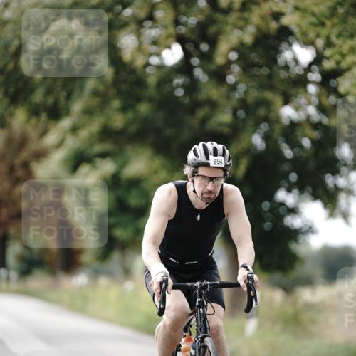 30.08.2026 - Elbe Triathlon Hamburg Michael Burmester http://msf.ph/oto/10071136 30.08.2026 10:01:52 Radfahren 546, 694, 827, 848 meine-sportfotos.de