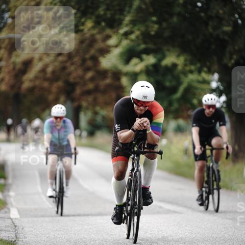 30.08.2026 - Elbe Triathlon Hamburg Michael Burmester http://msf.ph/oto/10071171 30.08.2026 10:02:11 Radfahren 414, 552, 622, 702, 915 meine-sportfotos.de