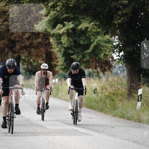 30.08.2026 - Elbe Triathlon Hamburg Michael Burmester http://msf.ph/oto/10071186 30.08.2026 10:02:18 Radfahren 414, 459, 568, 725, 879, 882 meine-sportfotos.de