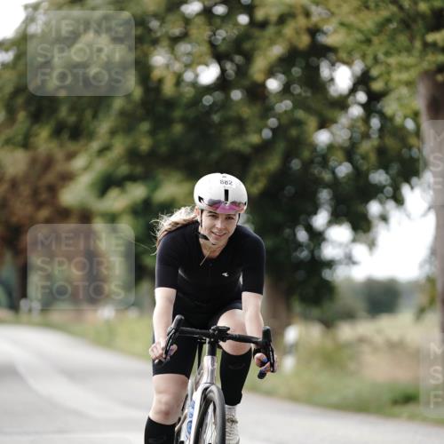 30.08.2026 - Elbe Triathlon Hamburg Michael Burmester http://msf.ph/oto/10071193 30.08.2026 10:02:21 Radfahren 459, 568, 725, 879, 882 meine-sportfotos.de