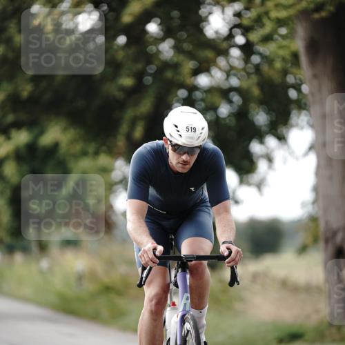 30.08.2026 - Elbe Triathlon Hamburg Michael Burmester http://msf.ph/oto/10071202 30.08.2026 10:02:34 Radfahren 519, 564, 635, 790, 893 meine-sportfotos.de