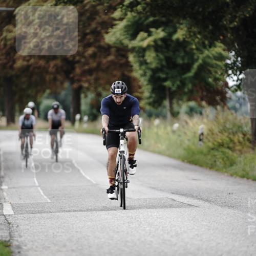 30.08.2026 - Elbe Triathlon Hamburg Michael Burmester http://msf.ph/oto/10071204 30.08.2026 10:02:35 Radfahren 519, 564, 635, 790, 893 meine-sportfotos.de