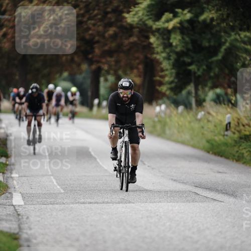 30.08.2026 - Elbe Triathlon Hamburg Michael Burmester http://msf.ph/oto/10071228 30.08.2026 10:02:47 Radfahren 662, 670, 674, 774, 870 meine-sportfotos.de