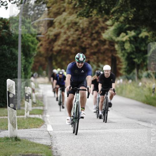 30.08.2026 - Elbe Triathlon Hamburg Michael Burmester http://msf.ph/oto/10071301 30.08.2026 10:03:40 Radfahren 572, 672, 764, 795, 824, 945 meine-sportfotos.de