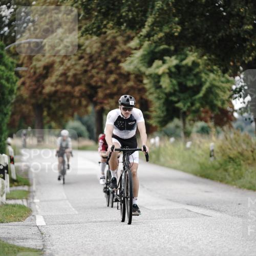 30.08.2026 - Elbe Triathlon Hamburg Michael Burmester http://msf.ph/oto/10071347 30.08.2026 10:04:00 Radfahren 521, 847, 953 meine-sportfotos.de