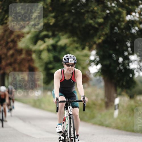 30.08.2026 - Elbe Triathlon Hamburg Michael Burmester http://msf.ph/oto/10071368 30.08.2026 10:04:16 Radfahren 597, 766, 818, 844, 952 meine-sportfotos.de