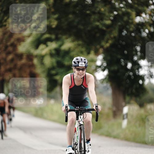 30.08.2026 - Elbe Triathlon Hamburg Michael Burmester http://msf.ph/oto/10071369 30.08.2026 10:04:16 Radfahren 597, 766, 818, 844, 952 meine-sportfotos.de