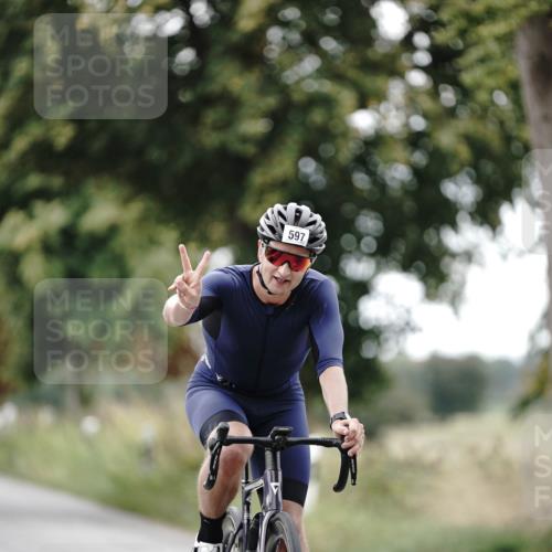 30.08.2026 - Elbe Triathlon Hamburg Michael Burmester http://msf.ph/oto/10071378 30.08.2026 10:04:21 Radfahren 597, 766, 818, 844, 974 meine-sportfotos.de