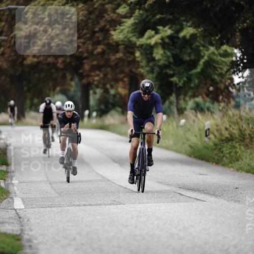 30.08.2026 - Elbe Triathlon Hamburg Michael Burmester http://msf.ph/oto/10071453 30.08.2026 10:05:16 Radfahren 591, 659, 683, 703, 798 meine-sportfotos.de