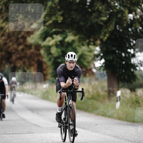 30.08.2026 - Elbe Triathlon Hamburg Michael Burmester http://msf.ph/oto/10071457 30.08.2026 10:05:18 Radfahren 591, 659, 683, 798 meine-sportfotos.de