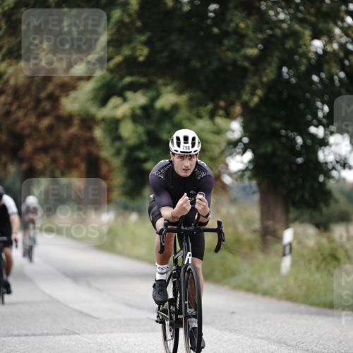 30.08.2026 - Elbe Triathlon Hamburg Michael Burmester http://msf.ph/oto/10071459 30.08.2026 10:05:18 Radfahren 591, 659, 683, 798 meine-sportfotos.de