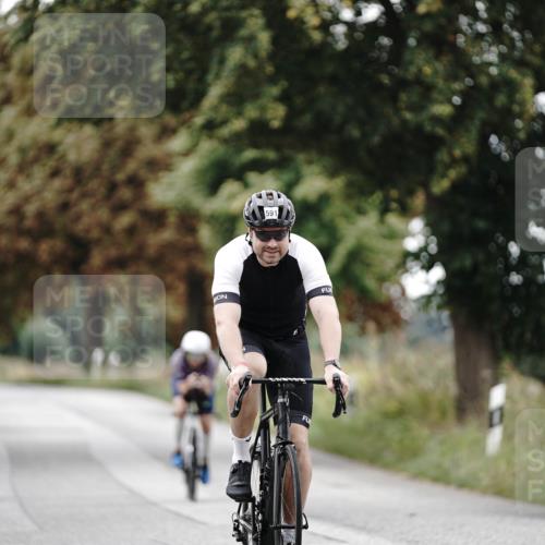 30.08.2026 - Elbe Triathlon Hamburg Michael Burmester http://msf.ph/oto/10071465 30.08.2026 10:05:20 Radfahren 591, 659, 683, 798 meine-sportfotos.de