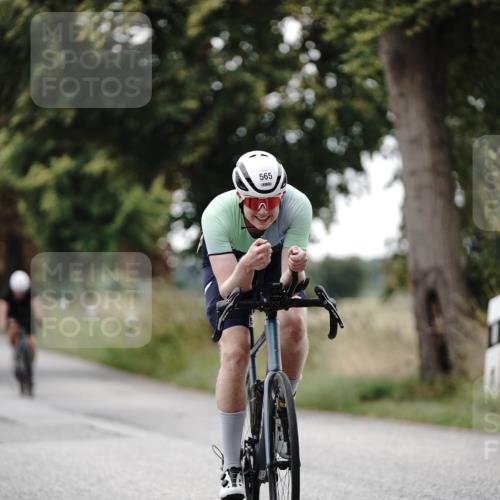 30.08.2026 - Elbe Triathlon Hamburg Michael Burmester http://msf.ph/oto/10071488 30.08.2026 10:05:42 Radfahren 525, 565, 708, 793, 817, 941 meine-sportfotos.de