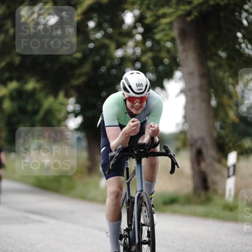 30.08.2026 - Elbe Triathlon Hamburg Michael Burmester http://msf.ph/oto/10071489 30.08.2026 10:05:42 Radfahren 525, 565, 708, 793, 817, 941 meine-sportfotos.de