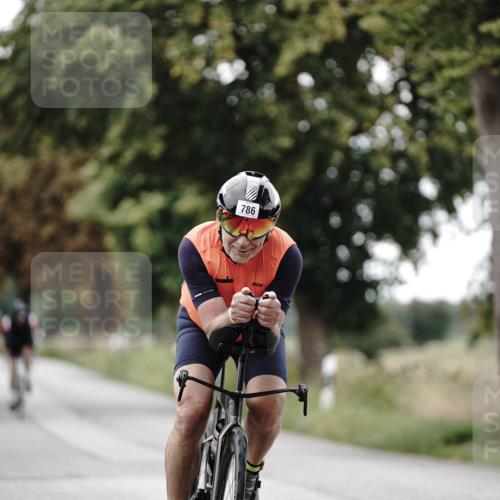 30.08.2026 - Elbe Triathlon Hamburg Michael Burmester http://msf.ph/oto/10071514 30.08.2026 10:05:53 Radfahren 542, 786, 894 meine-sportfotos.de