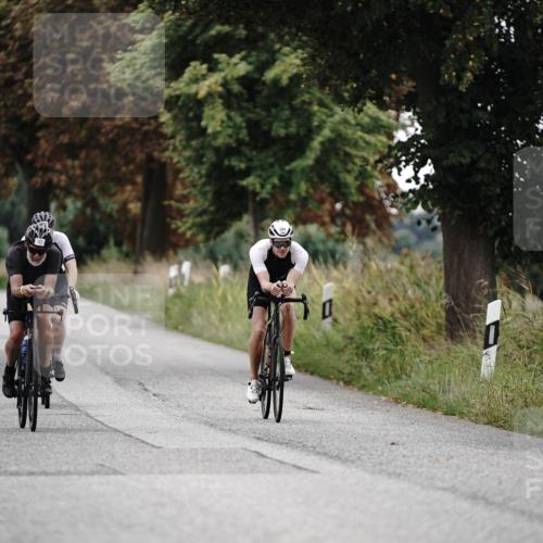 30.08.2026 - Elbe Triathlon Hamburg Michael Burmester http://msf.ph/oto/10071548 30.08.2026 10:06:12 Radfahren 483, 584, 732, 787, 816, 877, 923 meine-sportfotos.de