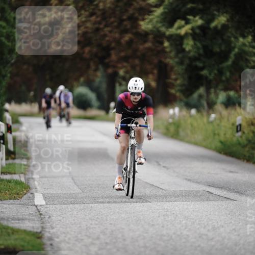 30.08.2026 - Elbe Triathlon Hamburg Michael Burmester http://msf.ph/oto/10071567 30.08.2026 10:06:18 Radfahren 483, 787, 816, 877 meine-sportfotos.de